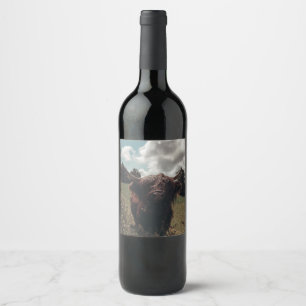 Étiquette Pour Bouteilles De Vin Vache écossaise de la région montagneuse noire pât