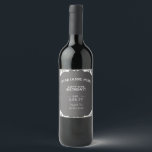 Étiquette Pour Bouteilles De Vin Vintage Black White Chalkboard Mariage Vin Étiquet<br><div class="desc">-Ceci a été customisé pour un client- Ce design magnifique et élégant, appelé Vintage Black and White Chalkboard Mariage, a une belle conception d'inspiration Vintage avec une touche moderne. L'arrière - plan est un blanc crémeux ou avec une écriture faible avec des croquis floraux dans chaque coin. Au centre se...</div>