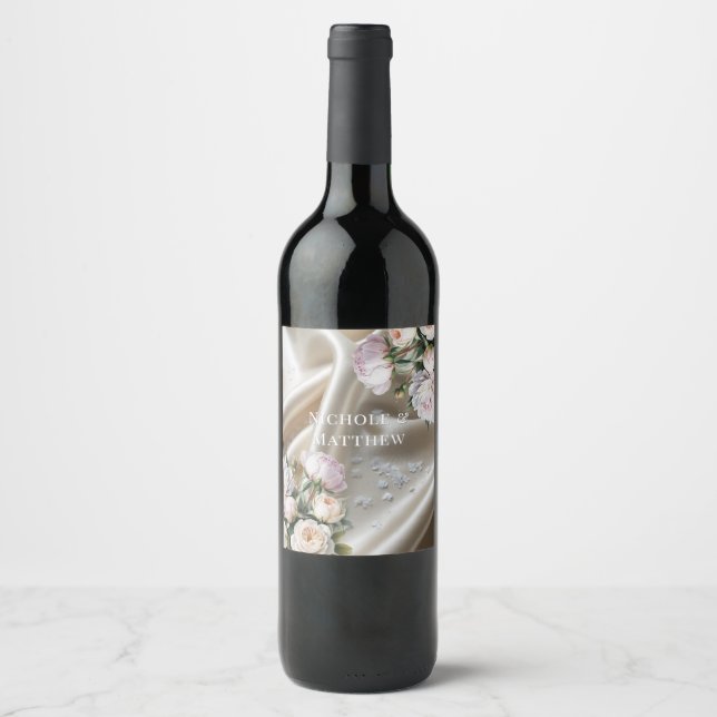 Étiquette Pour Bouteilles De Vin White Satin with Roses and Peony Wedding (Devant)
