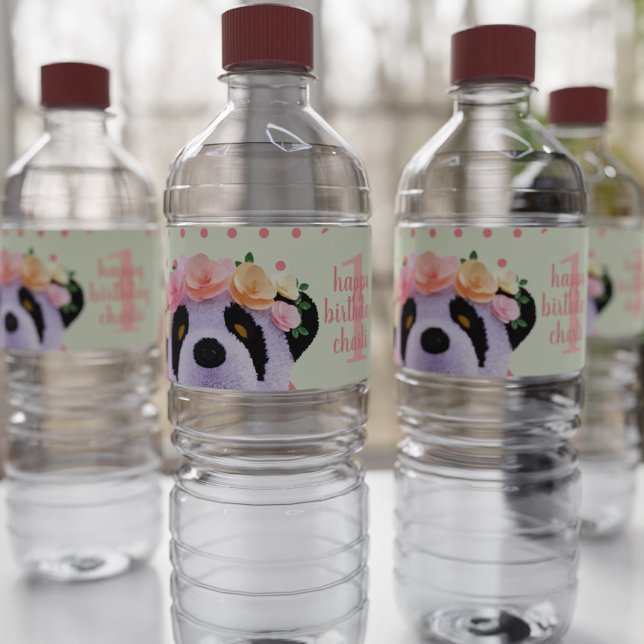 Étiquette Pour Bouteilles D'eau Cute Panda Âge de l'ours Anniversaire Fête Étiquet (Just add your name and birthday age to these cute panda water bottle labels)