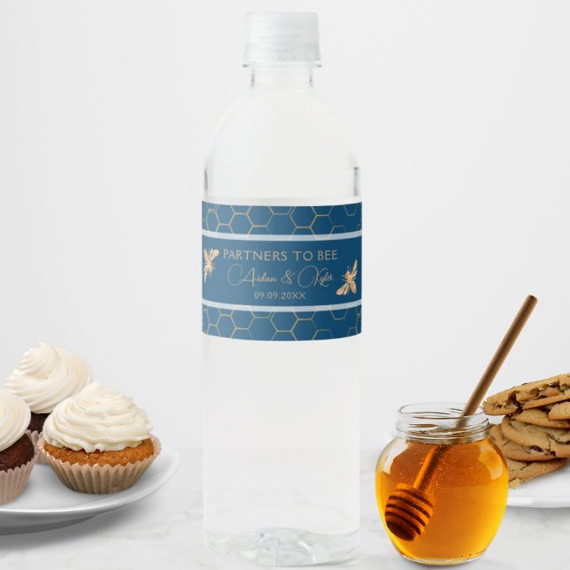 Étiquette Pour Bouteilles D'eau Indigo & Honeycomb Golden Bee Wedding shower (Créateur téléchargé)