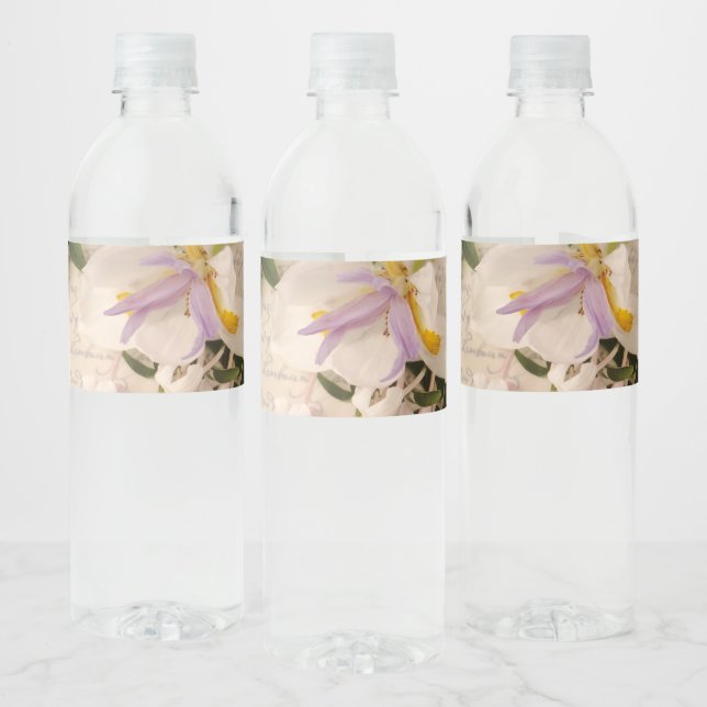 Étiquette Pour Bouteilles D'eau Lily sur l'ancien script (Bouteilles)
