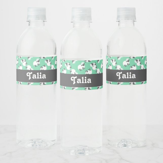 Étiquette Pour Bouteilles D'eau Mignons moutons sur motif vert (Bouteilles)