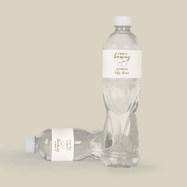 Étiquette Pour Bouteilles D'eau Un bébé brasse du Baby shower (Créateur téléchargé)