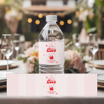 Étiquette Pour Bouteilles D'eau Week-end de célibataire de Lucky In Love<br><div class="desc">Élevez votre week-end de célibataire Lucky in Love avec cette étiquette de bouteille d'eau ! Une façon amusante et fonctionnelle d'ajouter une touche personnelle à votre fête, ces étiquettes présentent le thème charmant "Lucky in Love" et sont parfaites pour ajouter une touche de style à vos boissons tout au long...</div>