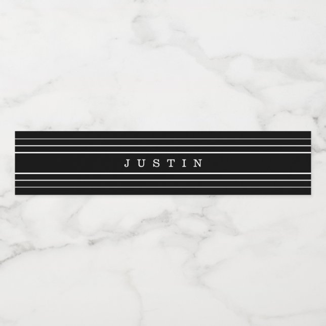 Étiquette Pour Bouteilles D'eau Your Custom Text & Modern Stripes | Black & White (Étiquettes simples)