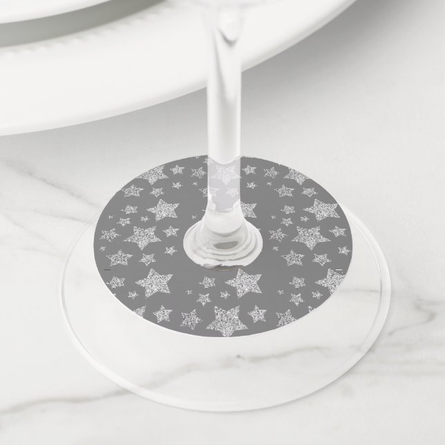 Étiquette Pour Verre De Vin Christmas Sparkle Stars argent motif sur gris (De près)