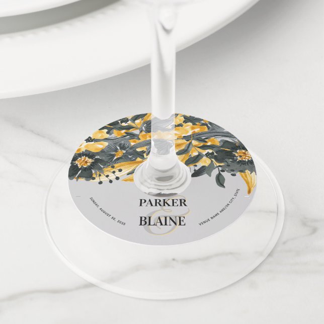 Étiquette Pour Verre De Vin Jaune et gris Floral Élégant Mariage d'aquarelle (De près)