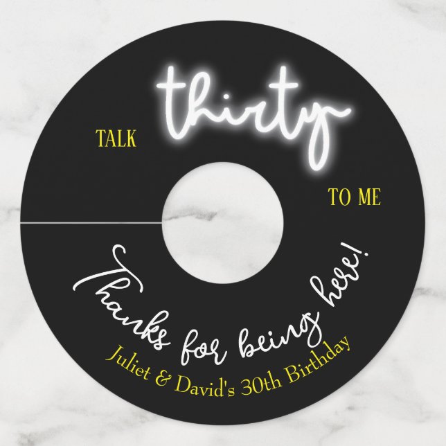 Étiquette Pour Verre De Vin Parle Trente pour moi, fête du 30e anniversaire (Devant)