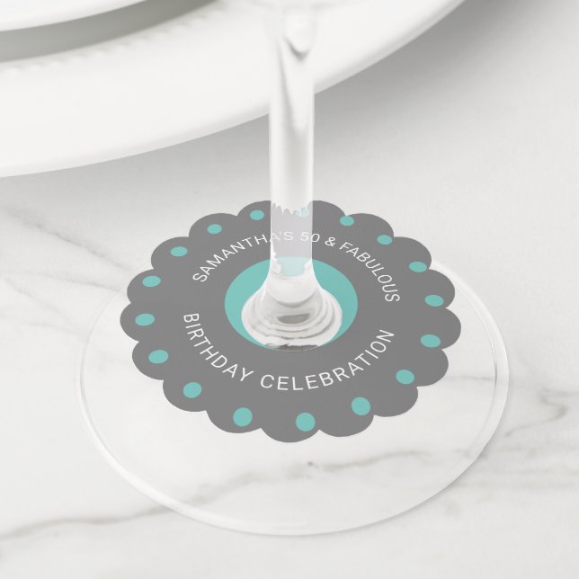 Étiquette Pour Verre De Vin Soirée d'anniversaire chic 50 et fabuleuse (De près)