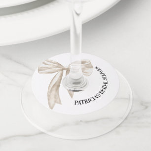 Étiquette Pour Verre De Vin White Bow She's Tying the Knot Fête des mariées