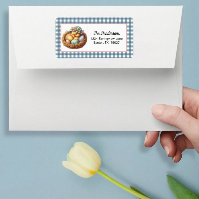 Étiquette Poussin de Pâques avec des œufs sur carreau bleu à (Créateur téléchargé)