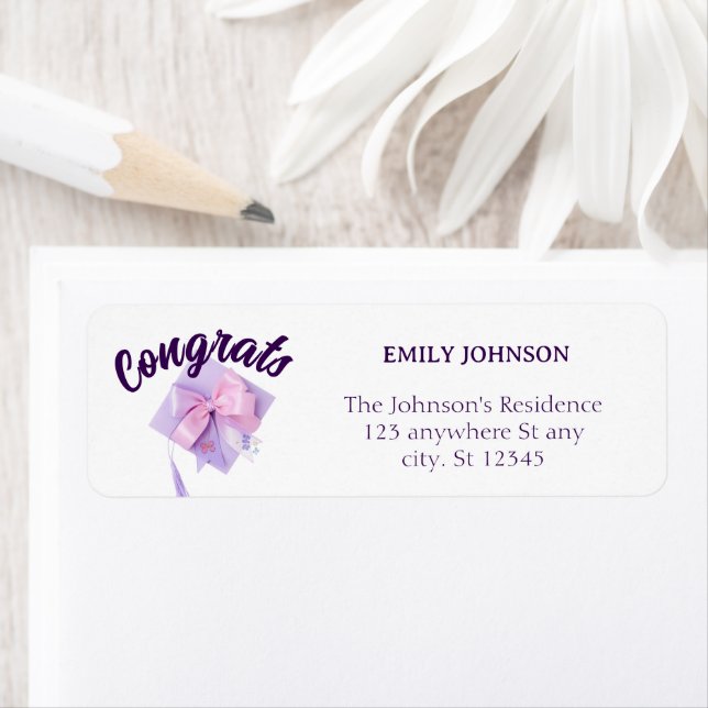 Étiquette Purple Cap Modern Return Address Labels (En situation)