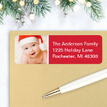 Étiquette Red Custom Christmas Photo Return Adresse<br><div class="desc">Moderne et simple,  le design de l'étiquette d'adresse de retour de Noël comprend une photo préférée à côté de l'adresse de retour de votre famille. La couleur arrière - plan rouge peut être changée pour correspondre à votre photo.</div>