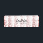 Étiquette Retour Adresse Red Christmas Pine Tree Neige<br><div class="desc">Retourner Adresse Red Christmas Pine Tree étiquette de neige. Unique,  beau,  design élégant. Facile à personnaliser. Le style de police,  la taille et les couleurs peuvent être modifiés. Des éléments correspondants sont disponibles.</div>