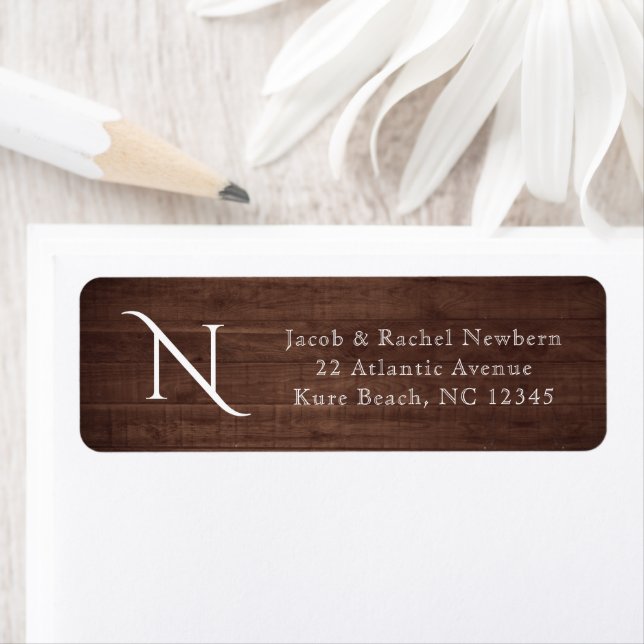 Étiquette Rustic Elegance Monogram Initial Return Address (En situation)