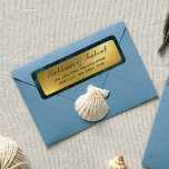 Étiquette Rustic Gold Gradient Emerald Green Adresse de reto<br><div class="desc">Dévoilez votre élégance avec cette étiquette captivante d'adresse de retour. Une riche bordure vert émeraude crée une déclaration audacieuse et luxueuse. À l'intérieur de la frontière, un dégradé d'or hypnotisant prend le devant de la scène, ajoutant une touche de sophistication. Personnalisez ce étiquette avec les noms de la mariée et...</div>