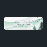 Étiquette Rustic Mountains Mariage d'aquarelle de forêt<br><div class="desc">Rustic Mountain Forest Watercolor Moody Mariage Return Address Label on white arrière - plan - inclut une typographie de script magnifique et élégante avec une montagne botanique verte moderne,  arbres,  oiseaux et verdure pour la célébration spéciale de mariage.</div>