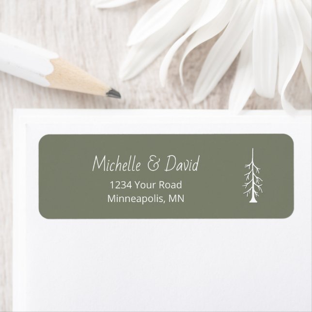 Étiquette Rustic Pine Tree Sage Green Wedding Return Address (En situation)