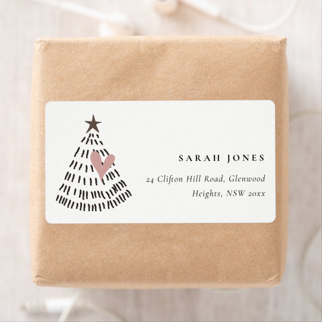Étiquette Scandi Minimal Blush Heart Christmas Tree Address (En situation)