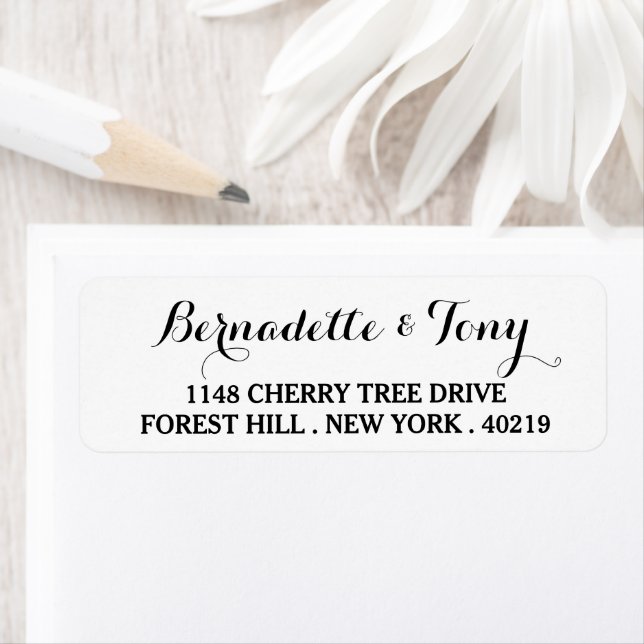 Étiquette Script élégant Nom et adresse personnalisés (En situation)