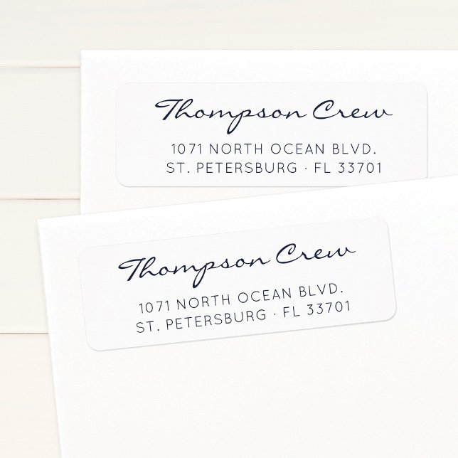 Étiquette Script moderne élégant Navy Blue Adresse de retour (Simple, nautical return address label. Modern, elegant script return address label in navy blue.)