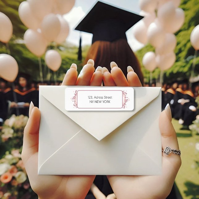 Étiquette Silhouette de diplômée féminine rose moderne avec  (Créateur téléchargé)