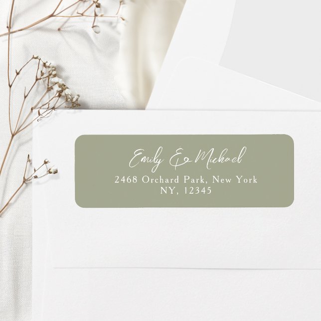 Étiquette Simple Adresse de Retour de Mariage en Vert Sauge (Elegant sage green with white calligraphy script - the perfect stylish touch for your wedding mail)