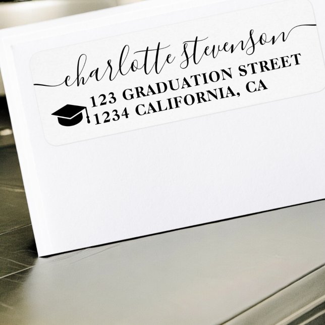 Étiquette Simple Black white script mailing graduation (Simple Black white script mailing graduation Label)