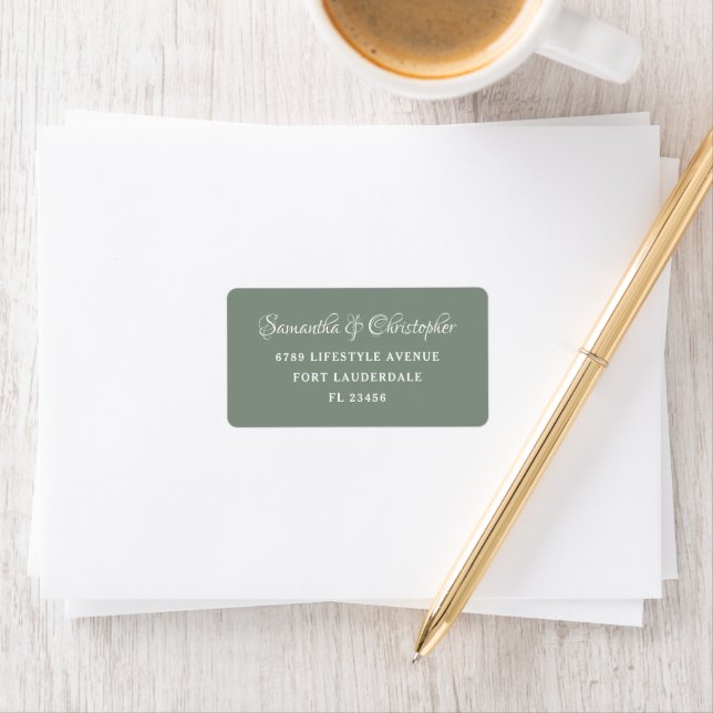Étiquette Simple Sage Green Wedding RSVP Adresse de retour (En situation)