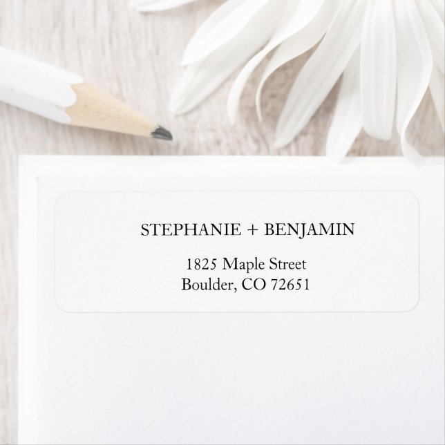 Étiquette Simple Stylish White Wedding Return Address RSVP E (En situation)