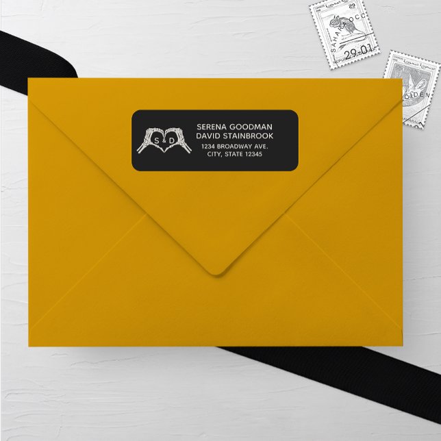 Étiquette Skeleton Hands Heart Wedding Address Label (Créateur téléchargé)