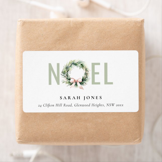 Étiquette Soft Noel Blush Green Christmas Wreath Adresse (En situation)