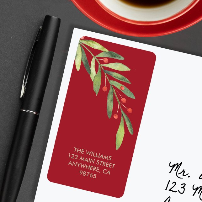 Étiquette Succursale et Berries Red Christmas Adresse de ret (Branch and berries on red Christmas return address labels)