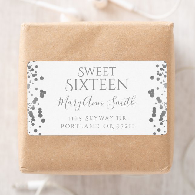 Étiquette Sweet sixteen Fille Argent Foil Confetti (En situation)
