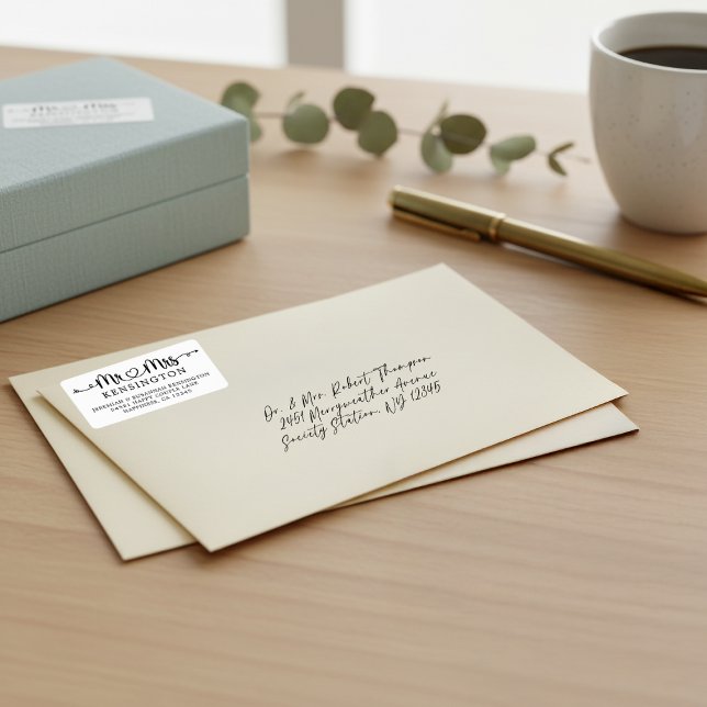 Étiquette Typographie de script Personnalisé M. Mme Mariage (Script Typography Personalized Mr Mrs Wedding Address Labels)