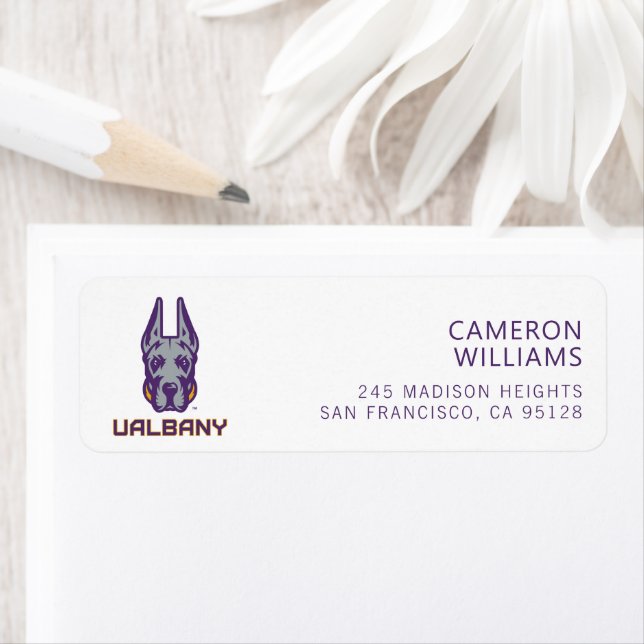 Étiquette Université d'Albany Great Danes (En situation)