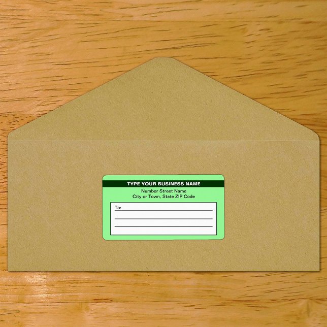 Étiquette Vert clair avec nom de marque en surbrillance Livr (Light green shipping label with your highlighted brand on envelope)