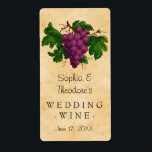 Étiquette Vin mariage Élégant Vintage Purple raisins sur mes<br><div class="desc">Créez vos étiquettes de bouteille de vin mariage, vintage et sur mesure, avec ce modèle simple. Ces élégants étiquettes présentent une grappe antique de raisins violets, recolorés et égayés, ils contrastent agréablement avec l'arrière - plan vieux, légèrement taché parchemin. Le texte indique [Votre nom] vin Mariage, suivi de votre date...</div>