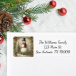 Étiquette Vintage Christmas Snowman Adresse de retour<br><div class="desc">Un design vintage de bonhomme de neige décore ce stickers d'adresse de retour de Noël chaleureux et douillet. Idéal pour le courrier de vacances.</div>