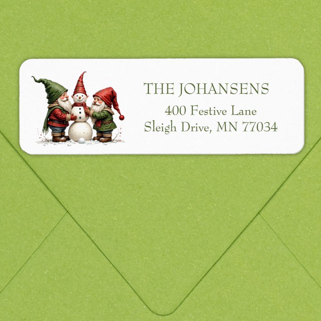 Étiquette Whimsical Gnomes Snowman Christmas Return Address  (Christmas Gnomes building a Snowman. Personalize it!)
