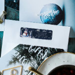 Étiquette Winter Forest Snowman Christmas Return Adresse<br><div class="desc">Ajoutez une touche de fantaisie à vos cartes de Noël sortantes cette saison de fêtes avec Winter Forest Snowman Christmas Holiday Retours d'adresse Étiquettes. Le design étiquette de adresse présente un bonhomme de neige mignon dans un chapeau et écharpe de charme debout dans une scène de forêt hivernale avec la...</div>