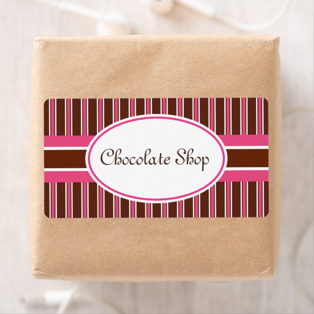 Étiquettes à rayures au chocolat noir (En situation)