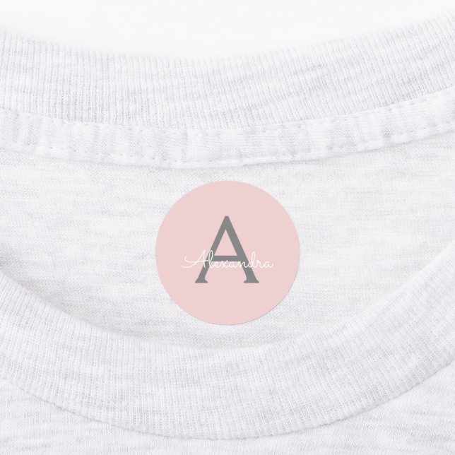 Étiquettes Blush Pink Grey Modern Script Girly Monogram (Apposé)