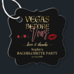 Étiquettes Cadeau Abstrait Malachite Gold White Cream Floral Mariage<br><div class="desc">Vegas Avant Vows Bachelorette Week-end! Ce design présente la typographie "Vegas Before Vows" avec superposition en dégradé d'or et effet de texte néon ; sur le fond de la combinaison de cartes à jouer. Utilisez l'outil Personnaliser pour ajouter vos informations. Pour plus d'informations, visitez s'il vous plaît, mon Casino Bachelorette...</div>