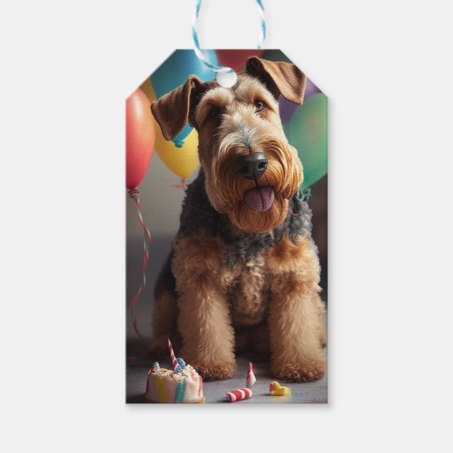 Étiquettes-cadeau Airedale chien avec gâteau et ballons (Devant)