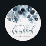 Étiquettes Cadeau Aquarelle bleu Fleurs joyeuses Hanoukka Calligraph<br><div class="desc">Heureux Hanoukka ! Ajoutez un bel accent floral à vos cadeaux avec ces étiquettes de faveur florales. Il dispose d'une aquarelle motif de fleurs bleues. Les textes sont entièrement modifiables pour tout événement. Des éléments correspondants sont disponibles.</div>