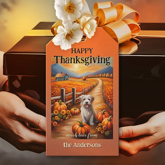 Étiquettes-cadeau Aquarelle Citrouille Automne Paysage Thanksgiving (Colorful Thanksgiving gift tag featuring a painting of a cute dog in autumn with pumpkins)