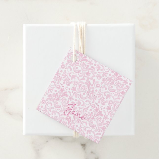 Étiquettes Cadeau Aquarelle rose Design NAME Sweet Baby Girl (En situation)