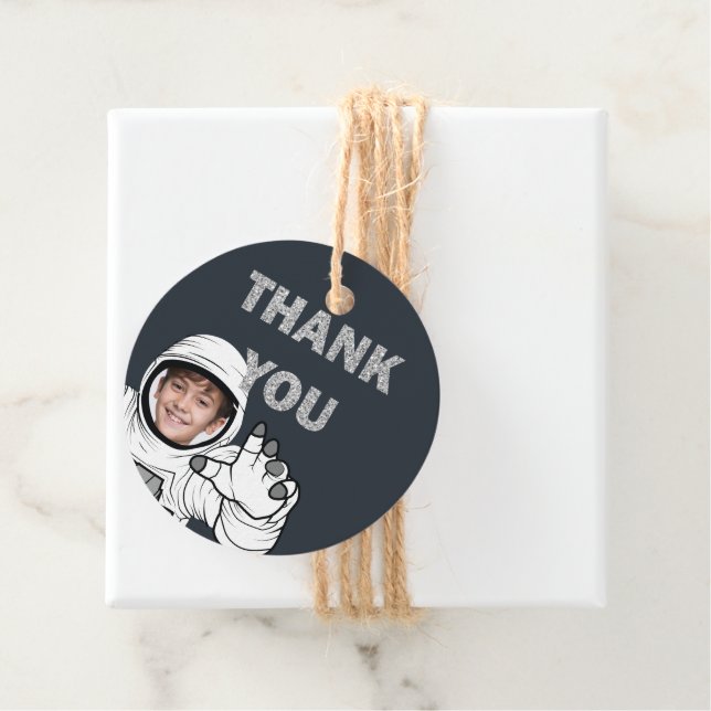 Étiquettes Cadeau Astronaut photo Merci d'anniversaire (En situation)